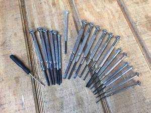 lot 102 image: Mini Screwdrivers