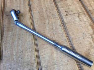 lot 105 image: Craftsman 38 Dr Flex-Head Polished Ratchet