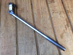 lot 106 image: Craftsman 12 Dr Flex-head Ratchet