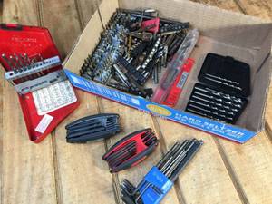 lot 114 image: Groupe Drill-Driver Bits - Hex Wrenches