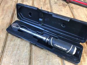lot 115 image: Husky 14 Dr Torque Wrench