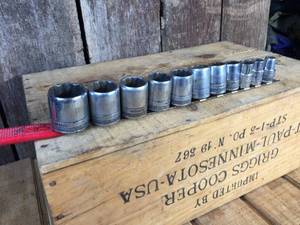 lot 132 image: S-K 12 Dr SAE Socket Set