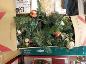 lot 9 image: 9 ft Garland with LED Lights and Or...