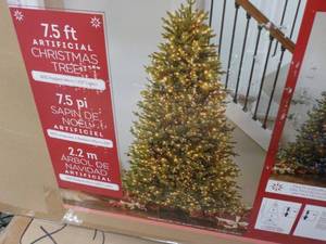 lot 25 image: 7.5 ft Artificial Xmas Tree from Co...