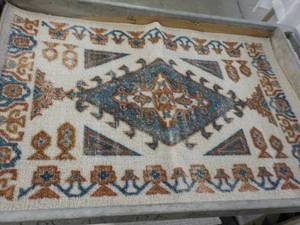 lot 46 image: Threshold New 24 x 36 Accent Rug...
