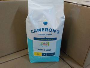 lot 73 image: 32 oz Bag Camerons Woods and Water...