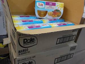 lot 88 image: 12 ct 4 packs Dole Mango in Mango F...