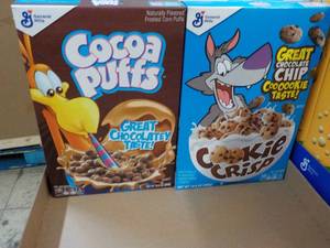lot 92 image: 6 ct - 3 each Cocoa Puffs and Cooki...