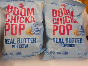lot 118 image: 2 - 4.4 oz Bags Boom Chicka Pop Rea...