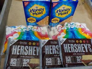lot 140 image: Smores Kit  2 Each- Graham Cracker...