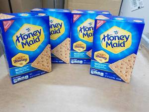 lot 147 image: 4 Boxes Honey Maid Graham Crackers ...