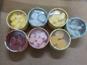 lot 189 image: 7 - 3.38 oz Wax Melts- variety...