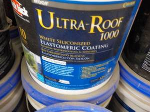 lot 205 image: Ultra Roof 1000 - 5 gallon Pail Whi...