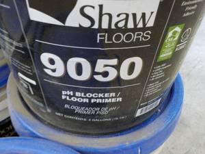 lot 210 image: Shaw 9050 - 4 gallon pail PH Blocke...