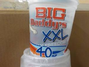 lot 249 image: 490 Big Daddys XXL 40 oz Plastic G...