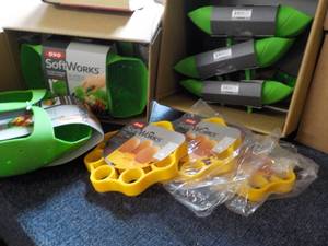 lot 257 image: 10 OXO Softworks Silicone Kitchen P...