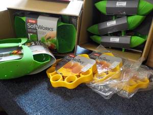 lot 259 image: 10 OXO Softworks Silicone Kitchen P...