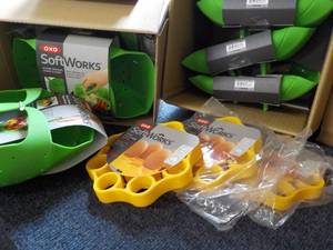 lot 260 image: 10 OXO Softworks Silicone Kitchen P...