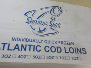 lot 272 image: 10 lb. Box Shining Seas Frozen Atla...