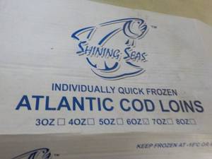 lot 276 image: 10 lb. Box Shining Seas Frozen Atla...