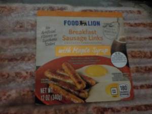 lot 290 image: 12 Frozen pkgs Food Lion Breakfast ...