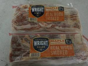 lot 293 image: 2 - 24 oz Frozen Maple Real Wood Sm...