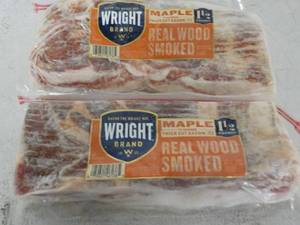lot 294 image: 2 - 24 oz Frozen Maple Real Wood Sm...