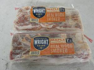 lot 295 image: 2 - 24 oz Frozen Maple Real Wood Sm...