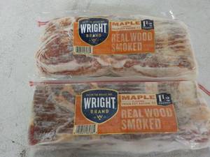 lot 296 image: 2 - 24 oz Frozen Maple Real Wood Sm...