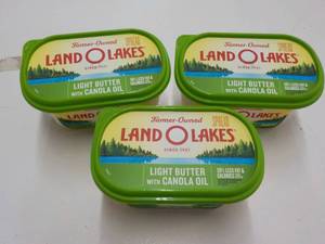 lot 297 image: 3 - 24 oz Frozen Land O Lakes Light...