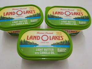 lot 298 image: 3 - 24 oz Frozen Land O Lakes Light...