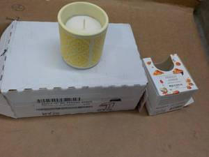 lot 333 image: 6 Persian Amber Regina 4.6 oz Candl...