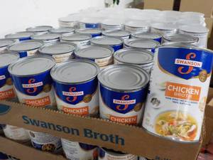 lot 441 image: 24 Pack Swansons Chicken Broth...