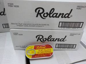 lot 469 image: 50 - 2 oz Roland Flat Anchovy Fille...