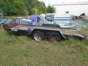Felling 16 tandem trailer. Been sitting awhile. Good deck. Tows nice. No title. Bill of sale Only. No ramps. 2 516 ball. As shown. THIS ITEM HAS A RESERVE.