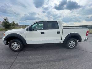 lot 10B image: 2008 Ford F-150 Lariat - 2 OWNERS - 4X4