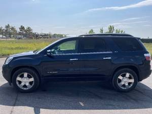 lot 21B image: 2008 GMC Acadia SLT-2 - 2 OWNERS - AWD