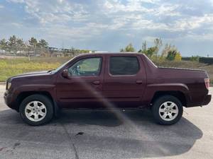 lot 16A image: 2008 Honda Ridgeline RTL - 4X4 - 2 OWNERS