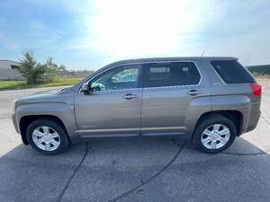 lot 11 image: 2011 GMC Terrain SLE-1 - AWD