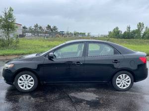 lot 117B image: 2010 Kia Forte LX - 2 OWNERS