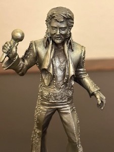 lot 26 image: Vintage Perth Pewter Elvis Figurine
