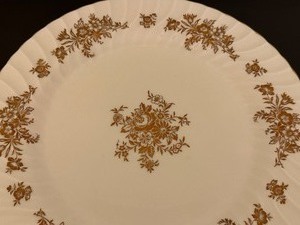 lot 10 image: Minton China Platter