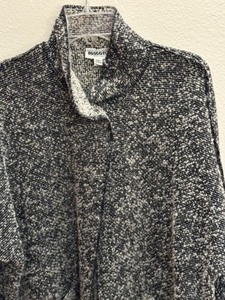 lot 35 image: Ladies Wool Coat by Tamotsh