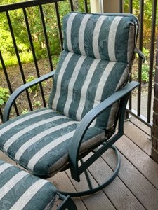 lot 34 image: Patio Chair and Ottoman