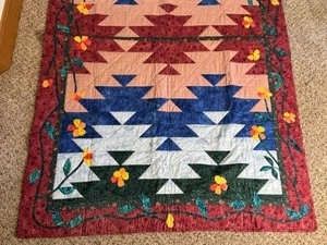 lot 38 image: Handcrafted Quilt Lap Blanket