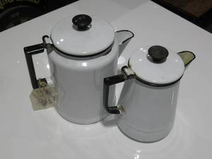 Set of 2 Enamelware Coffee Pots