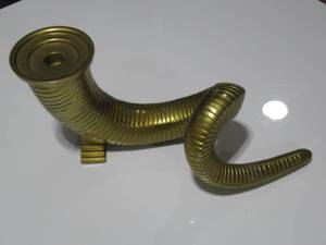 Curling Ram Horn Candle Holder