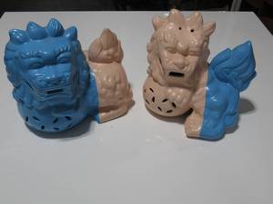 Set of 2 Decorative Porcelain Foo Dogs