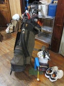 lot 120 image: LEFT HAND GOLF CLUBS, CART AND ACCESSORIES