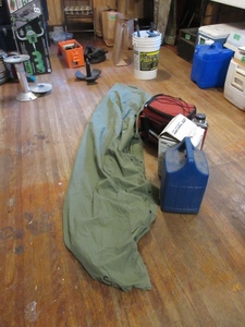 lot 125 image: CAMPING ACCESSORIES
